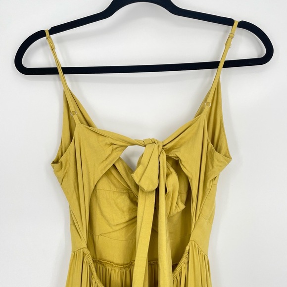 Cupshe Women's Spaghetti Strap Knot Front Open Back Resort Rayon Maxi Dress XS - Picture 4 of 14